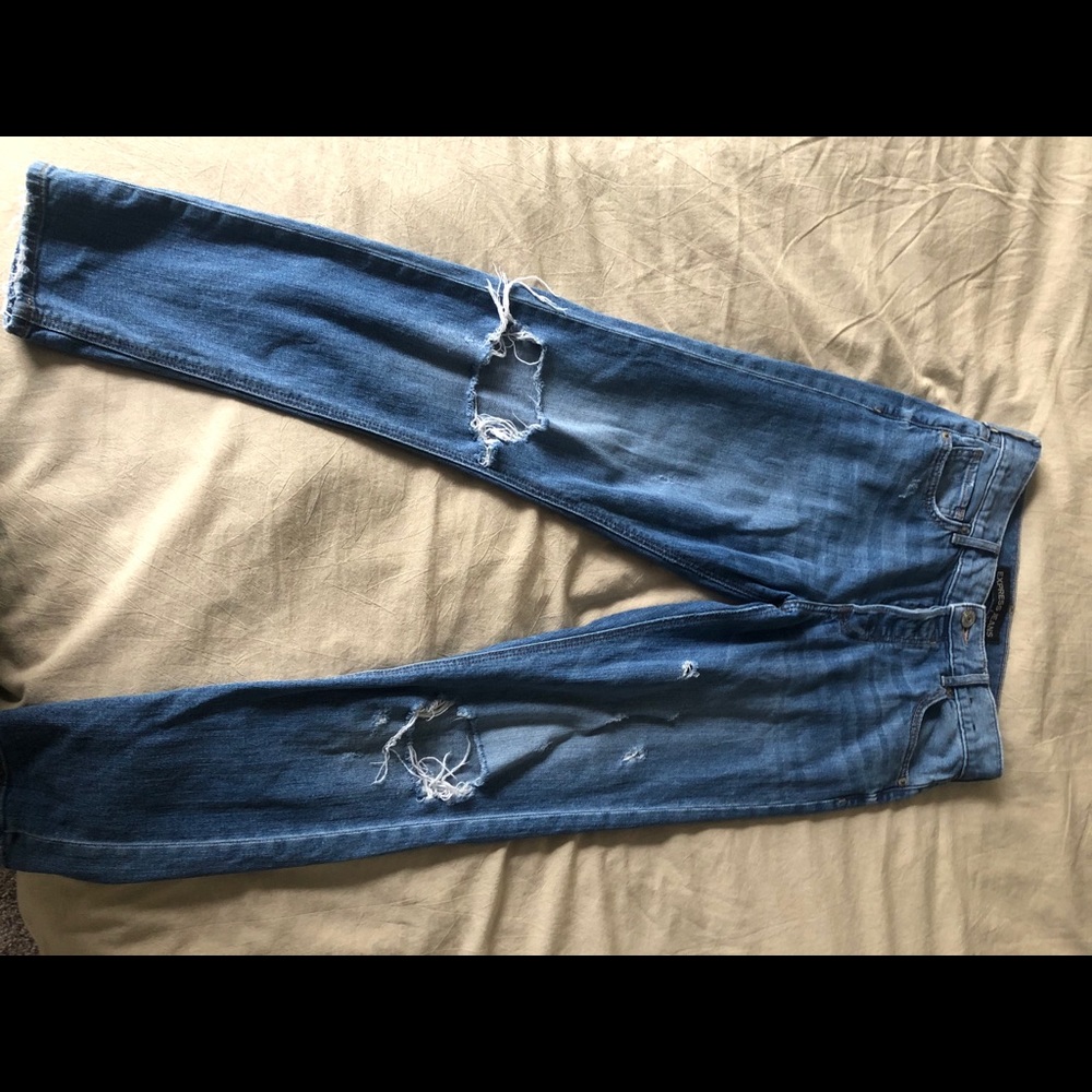 Medium wash ripped jeans